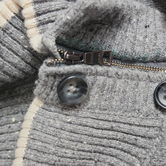 Banana republic L sweater - Picture 4 of 9